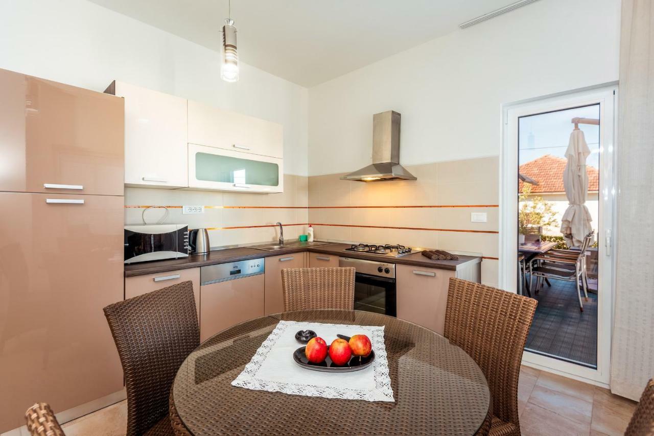 Apartmani Gelo เคล็ค ภายนอก รูปภาพ